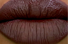 Load image into Gallery viewer, Kiss Me